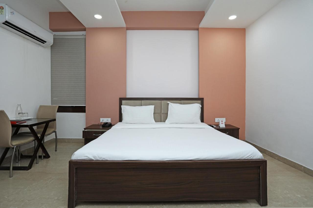 Spot On 72085 Hotel Riyasat Bhopal Eksteriør billede