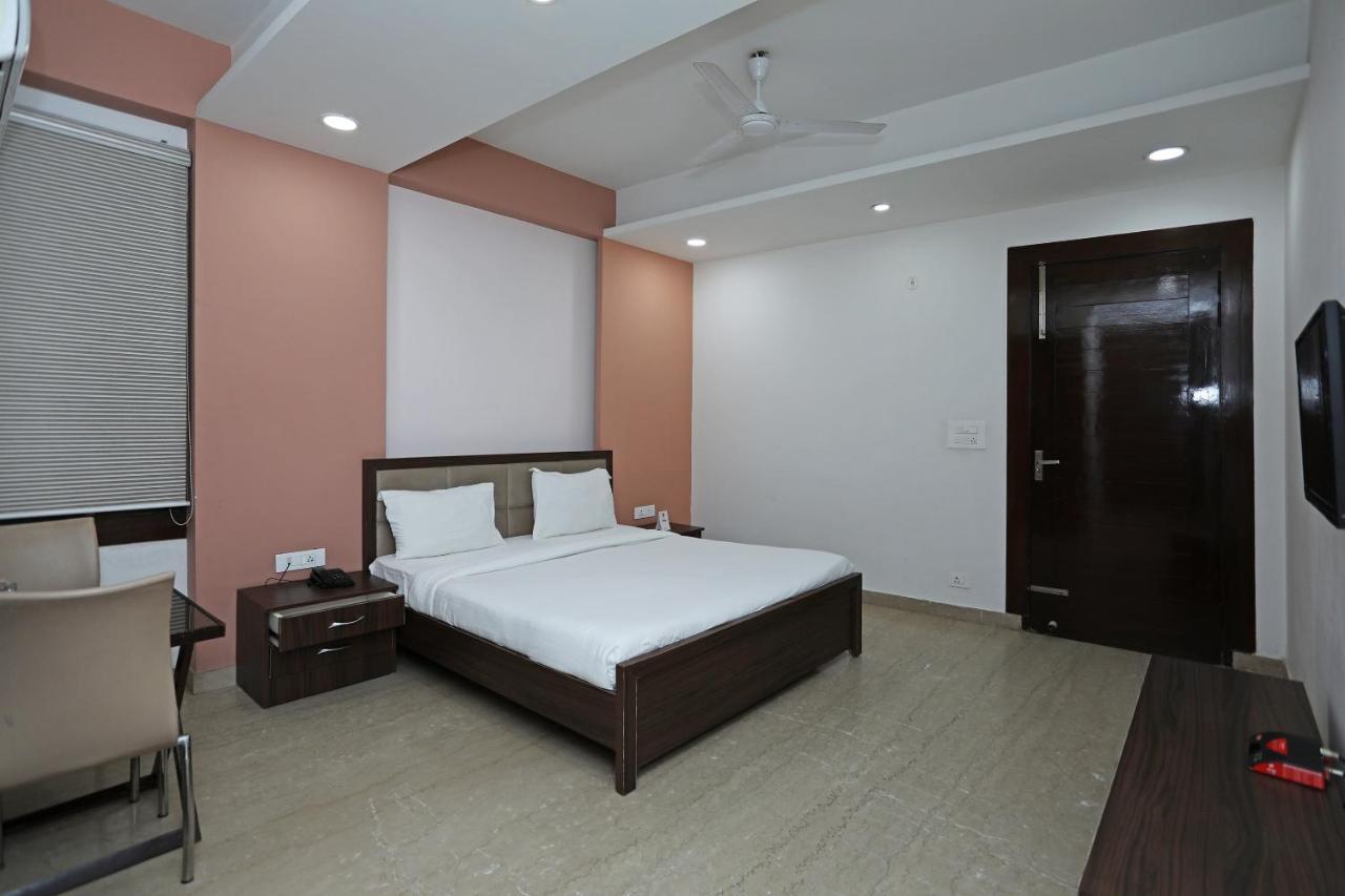 Spot On 72085 Hotel Riyasat Bhopal Eksteriør billede